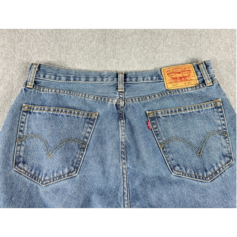 Levis 505 Jeans Mens 36x32 Blue Medium Wash Denim Y2K